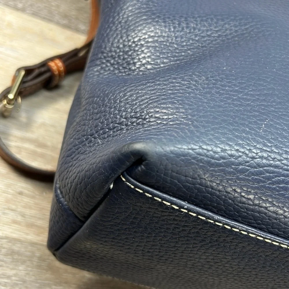 Dooney & Bourke Navy Dixon Hobo Pebble Leather Crossbody Bag! GUC!! - Picture 5 of 15